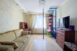 Продам 3 комнатную квартиру