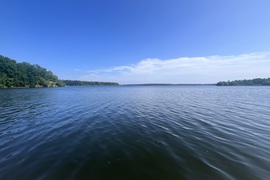 Земельный участок у воды на Истринско...