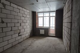 Продается 2к квартира с кухней-гостин...