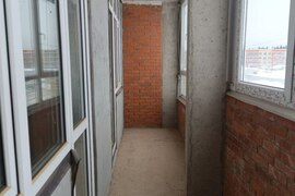 Продается 2к квартира с кухней-гостин...