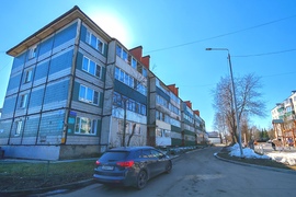 Продам 2 комн. кв. под ремонт