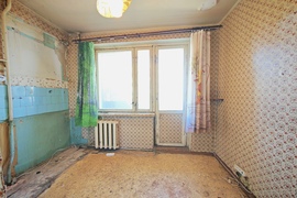 Продам 2 комн. кв. под ремонт
