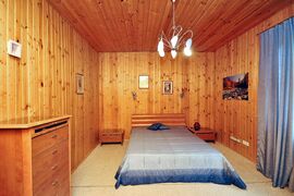 Продается 2-х этажный коттедж