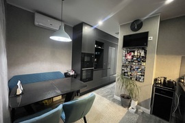 Трехкомнатная квартира в МИТИНО у метро.