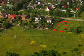 Участок возле водохранилища