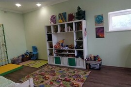 (#514363-ВО) Продается просторный 2-х...